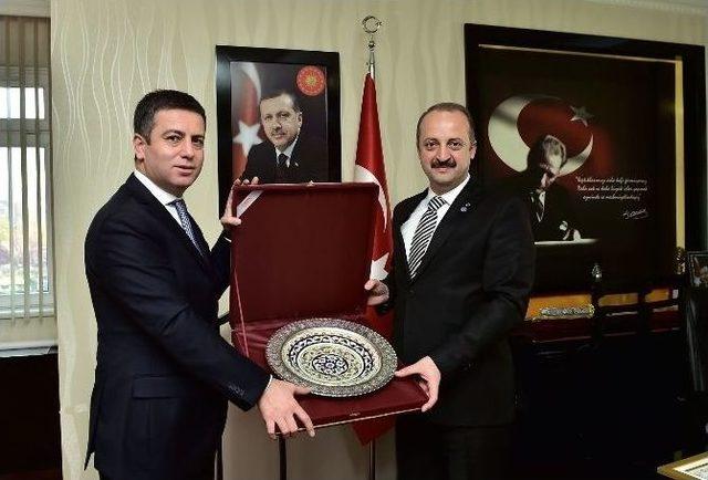 Asiad&rsquo;den Akg&uuml;l&rsquo;e Onursal &Uuml;yelik 2