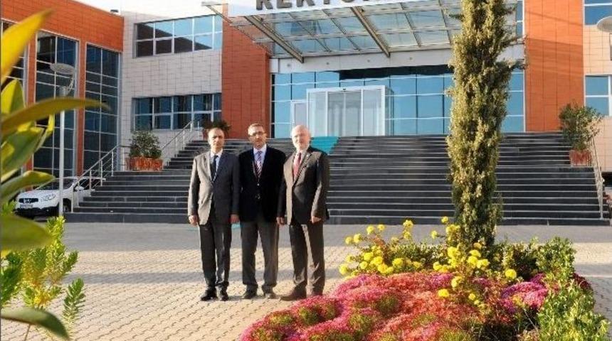 Rekt&ouml;rler Kilis 7 Aralık &Uuml;niversitesi&rsquo;nde Bir Araya Geldi