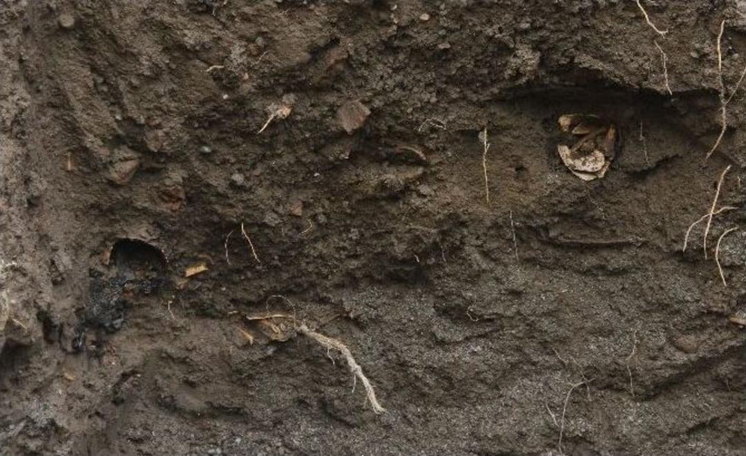 Doğalgaz &Ccedil;alışmasından Mezarlık &Ccedil;ıktı