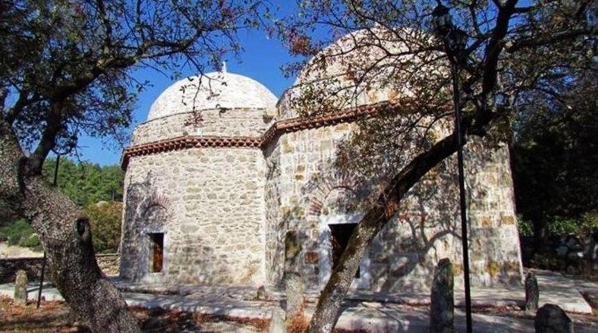 İkiz T&uuml;rbe Ve Cami Ziyarete A&ccedil;ıldı