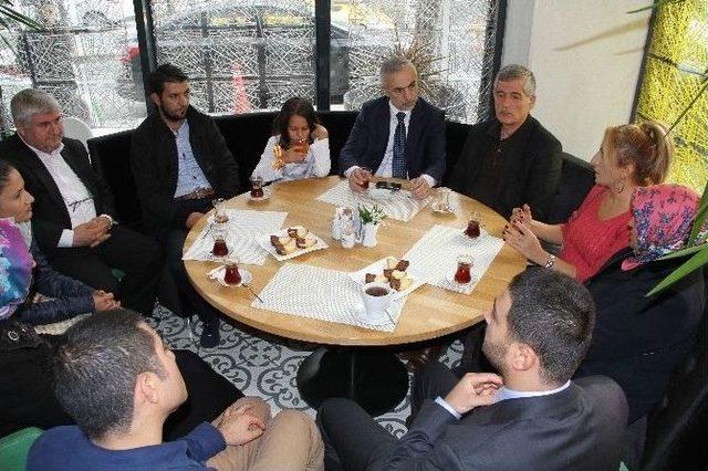 M&uuml;h&uuml;rlenen Apartmanın Sakinlerine Kağıthane Belediyesi Sahip &Ccedil;ıktı 2