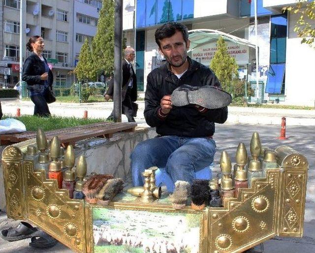 Ayakkabı Boyacısından İnsanlık Dersi 1