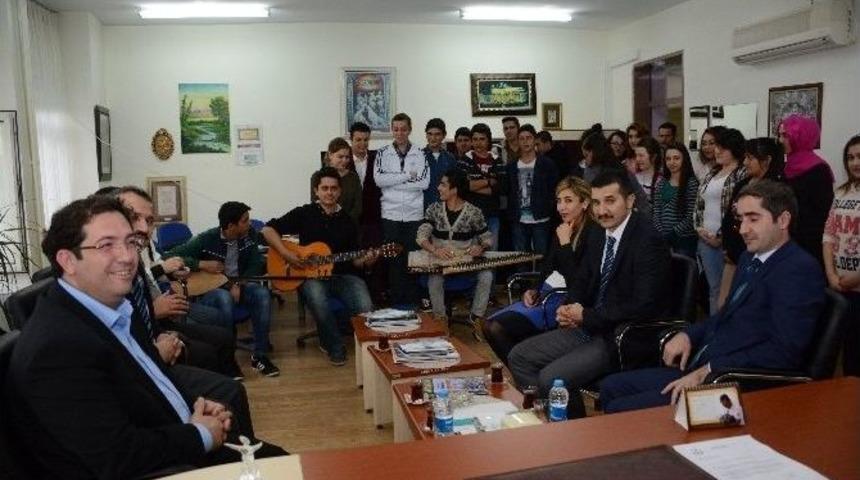 Başkan Yazgı G&uuml;zel Sanatlar Lisesi&rsquo;ni Ziyaret Etti