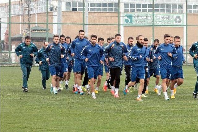 Torku Konyaspor Eksik Çalıştı