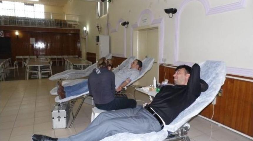 Korkuteli&rsquo;nde 37 &Uuml;nite Kan, 16 K&ouml;k H&uuml;cre Bağışı Yapıldı