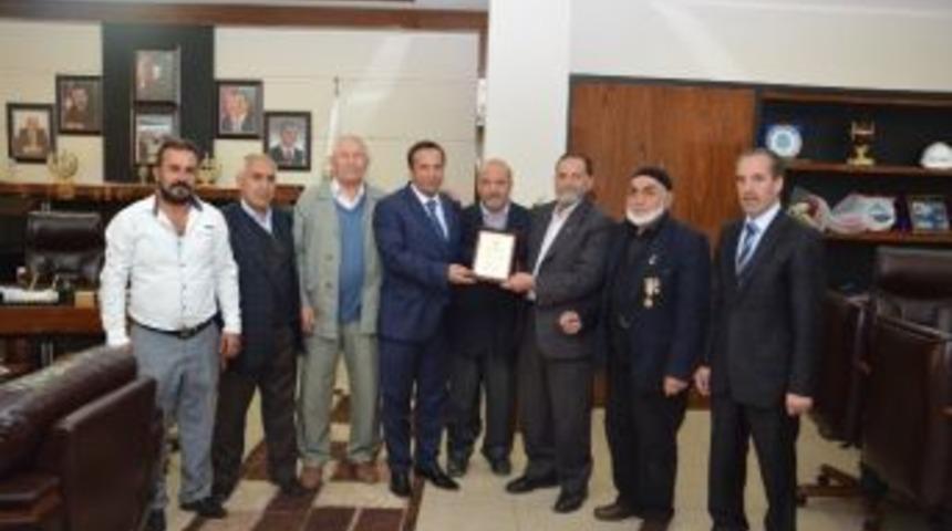 Kars Arpa&ccedil;ay Derneği&rsquo;nden Başkan Toltar&rsquo;a Ziyaret