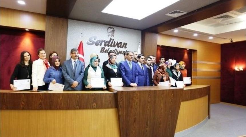 Gen&ccedil; Girişimciler Sertifikalarını Başkan Alemdar&rsquo;dan Aldı