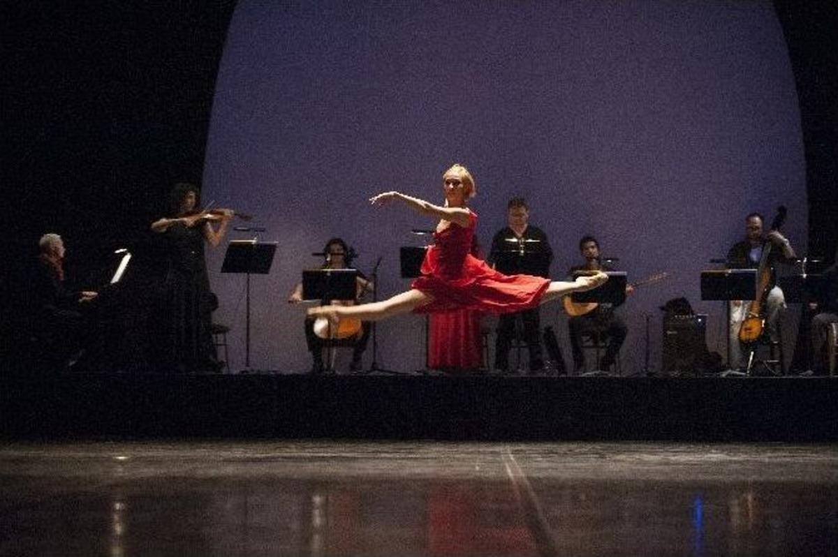 &ldquo;dostlar Beni Hatırlasın&rdquo; 17 Kasım&rsquo;da D&uuml;nya Pr&ouml;miyeri Yapacak