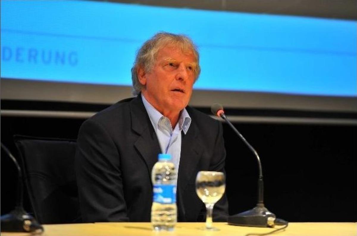 Alman Futbol Adamı Eric Rutem&ouml;ller Sakarya &Uuml;niversitesi&rsquo;nde Konuştu