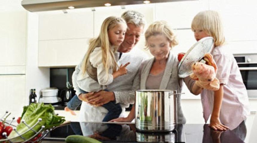 Yol g&ouml;steren 40 hadis