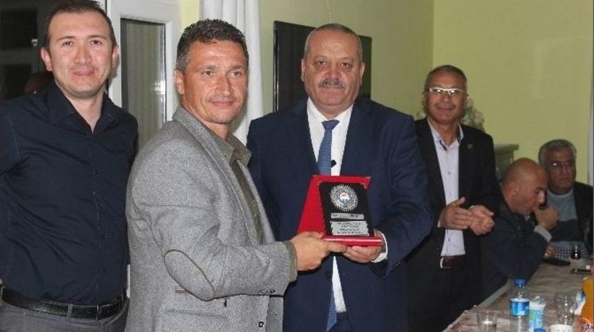 Beyşehir&rsquo;de Karayolları Şefine Veda Yemeği