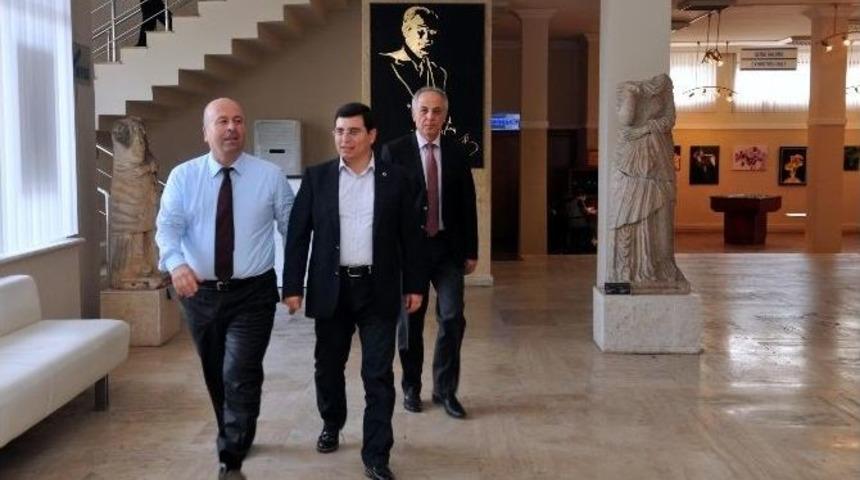 Başkan T&uuml;t&uuml;nc&uuml; Kamu Kurumları Ziyaretlerini S&uuml;rd&uuml;r&uuml;yor