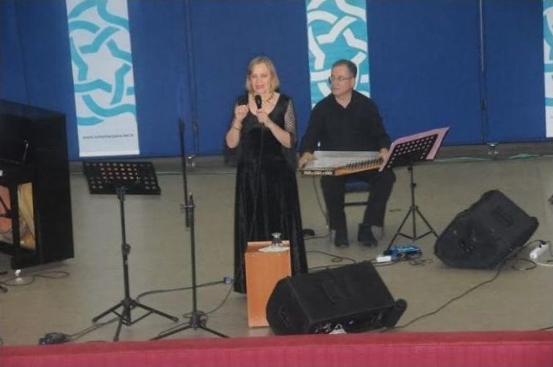 S&uuml;leymanpaşalılar Kurtuluşun 92. Yıl D&ouml;n&uuml;m&uuml;nde Yıldız İbrahimova İle Coştu