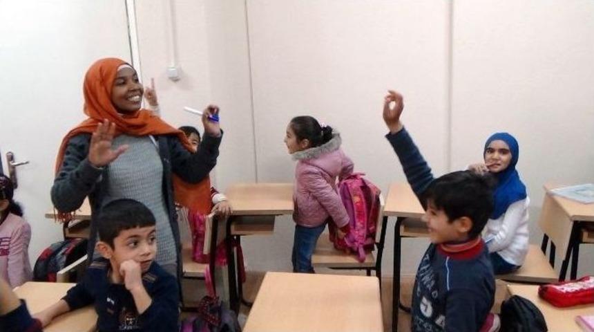 Sd&uuml;&rsquo;den Devlet &Uuml;niversiteleri Arasında Bir İlk