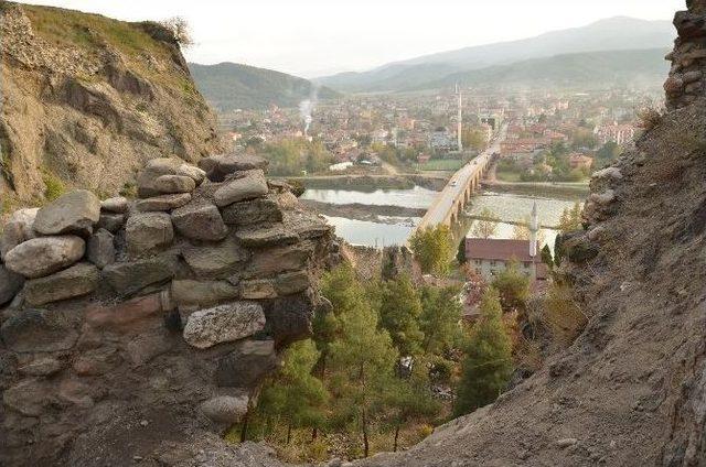 Osmancık Kalesi&rsquo;nde Restorasyon &Ccedil;alışmaları Başladı 3