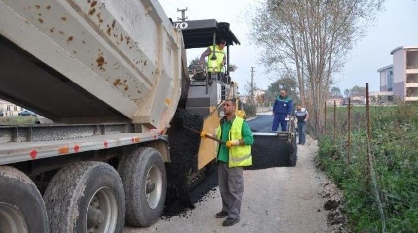 Rahmiye&rsquo;de Okul Yolu Asfaltlandı