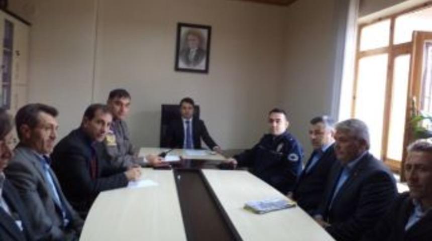 Pazarlar&rsquo;da Karla M&uuml;cadele Koordinasyon Toplantısı Yapıldı