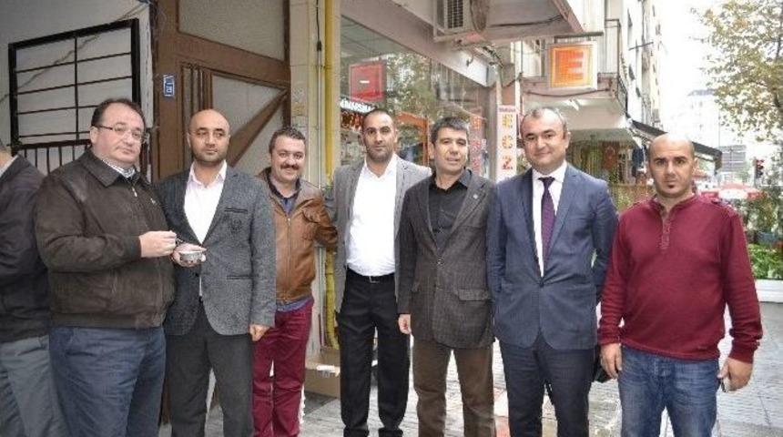 Denizli Esnafından Vatandaşlara Aşure İkramı