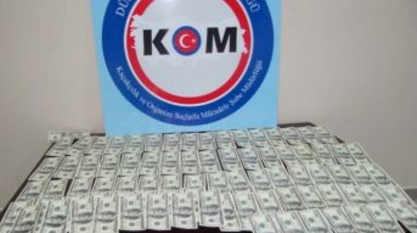 Sahte 9 Bin Dolar Ele Ge&ccedil;irildi