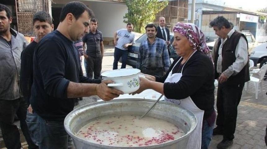 Özlem Sanayi Sitesi’nde Geleneksel Aşure Hayrı