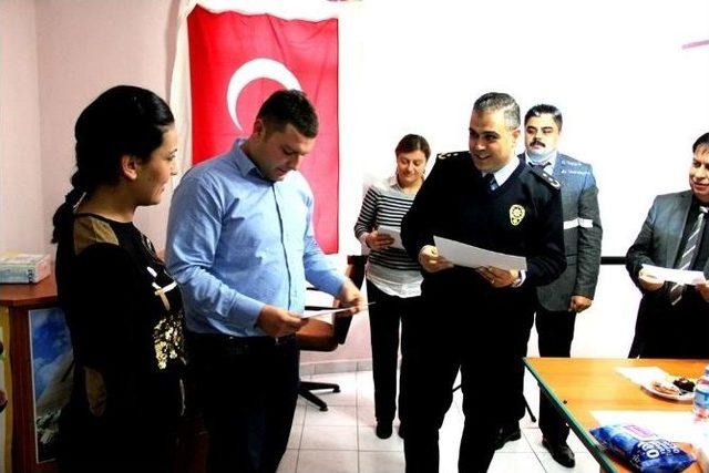 Kosgeb Kursunu Bitirenlere Belgeleri Verildi 3