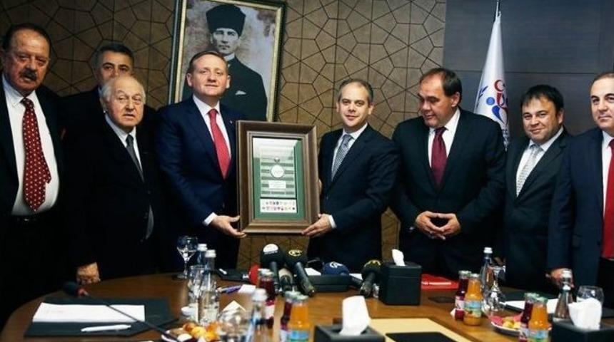 Kul&uuml;pler Birliği&rsquo;nden Bakan Kılı&ccedil;&rsquo;a Ziyaret