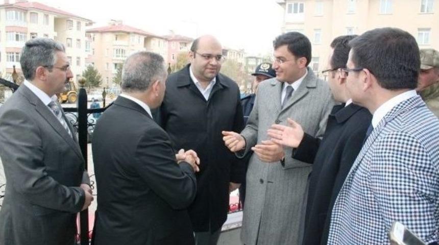 Aziziye Kaymakamlığından Vatandaşlara Aşure İkramı