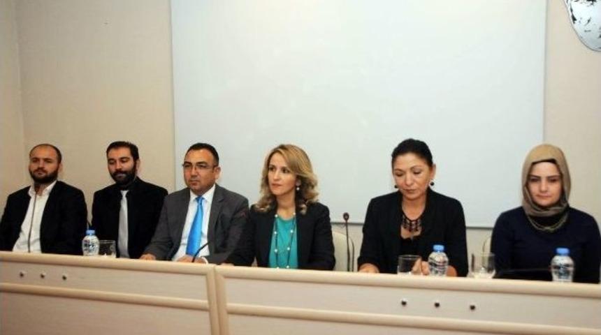 &Ouml;ğretmenin Vurduğu Yerde G&uuml;l Bitmiyor