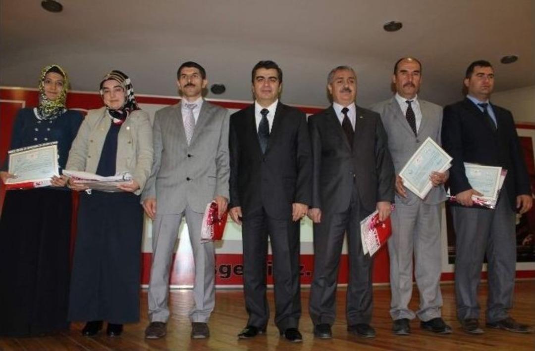 Beyaz Bayraklar Teslim Edildi