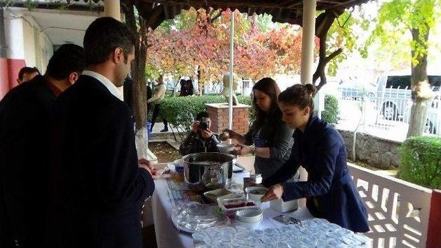 Halk Eğitim Merkezi’nden Aşure Etkinliği