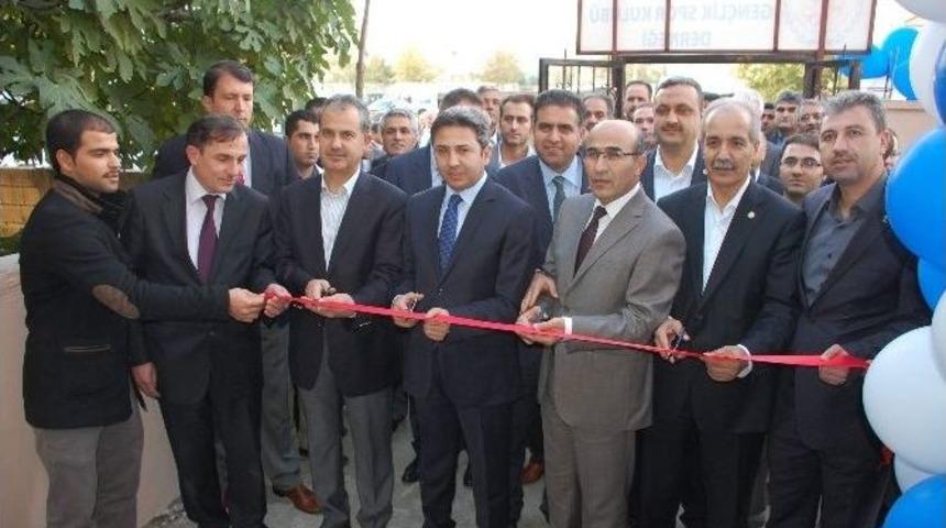 Risk Altında Bulunan Gen&ccedil;lere, Gen&ccedil;lik Merkezi A&ccedil;ıldı