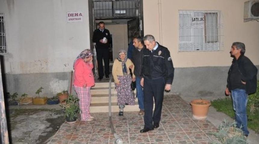 Tarsus&rsquo;ta Gaz Sıkışması Nedeniyle Meydana Gelen Patlamada Anne İle Kızı Yaralandı