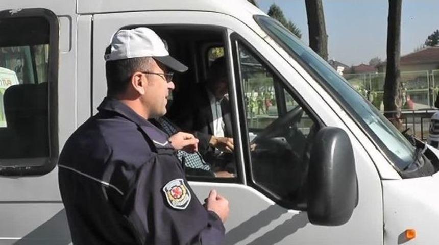 &Ouml;ğrenci Servislerinin Denetlenmesi Devam Ediyor