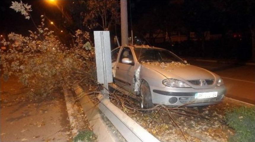 (&ouml;zel Haber) Aşırı Hız Kaza Getirdi: 1 Yaralı