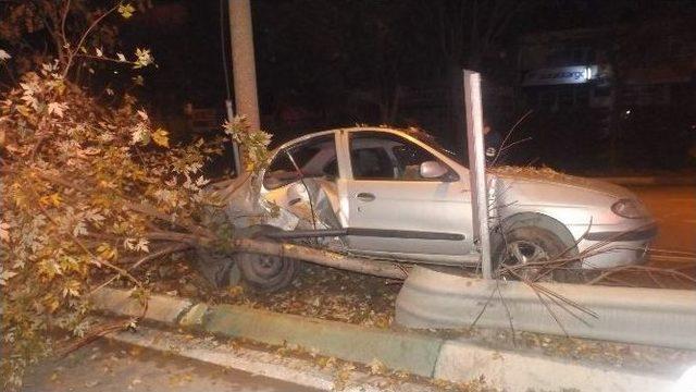 (özel Haber) Aşırı Hız Kaza Getirdi: 1 Yaralı