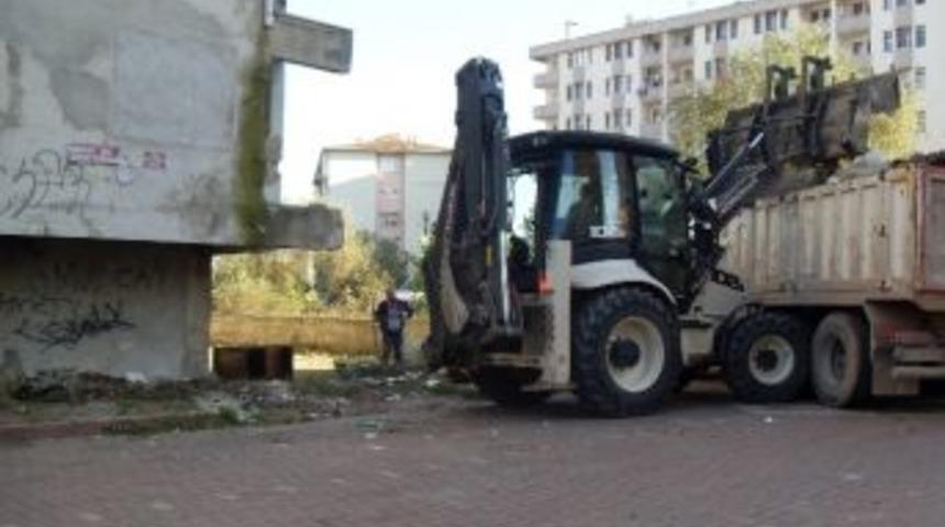 Metruk Alanlar Temizleniyor