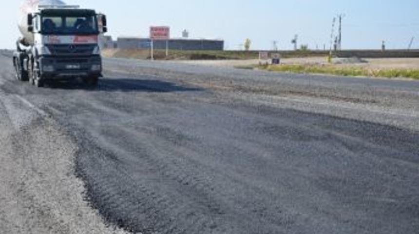 Yeni Yapılan Yollar Kazaya Davetiye &Ccedil;ıkarıyor