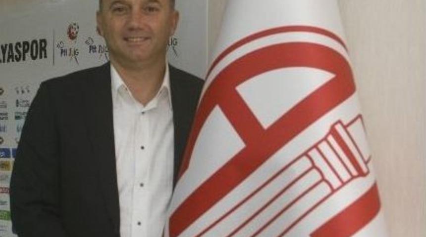 Hami Mandıralı Antalyaspor&rsquo;la S&ouml;zleşme İmzaladı