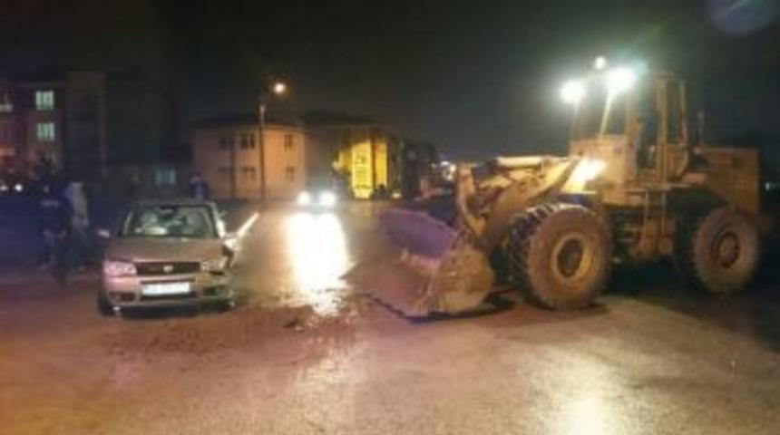 Kep&ccedil;e İle Otomobil &Ccedil;arpıştı, 1 Yaralı