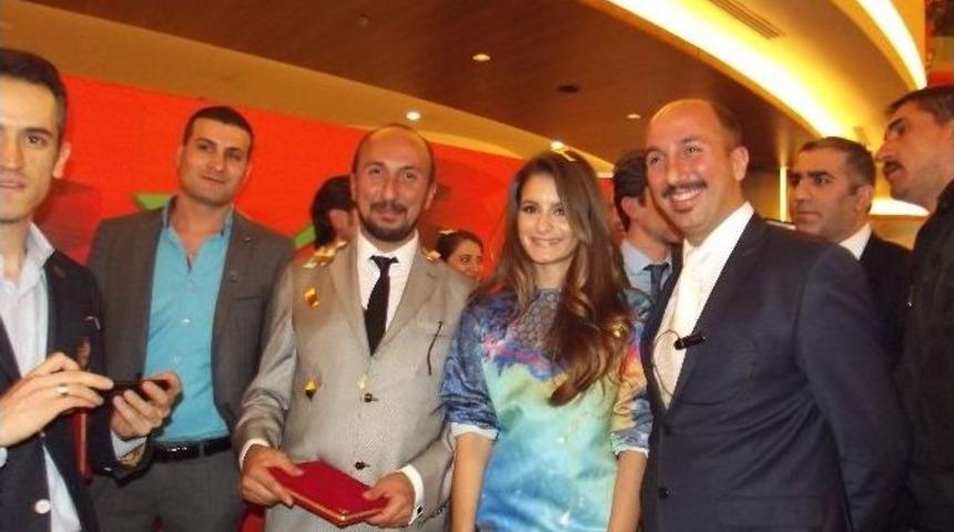 İkiz Kardeşlerin Atiye Sevgisi