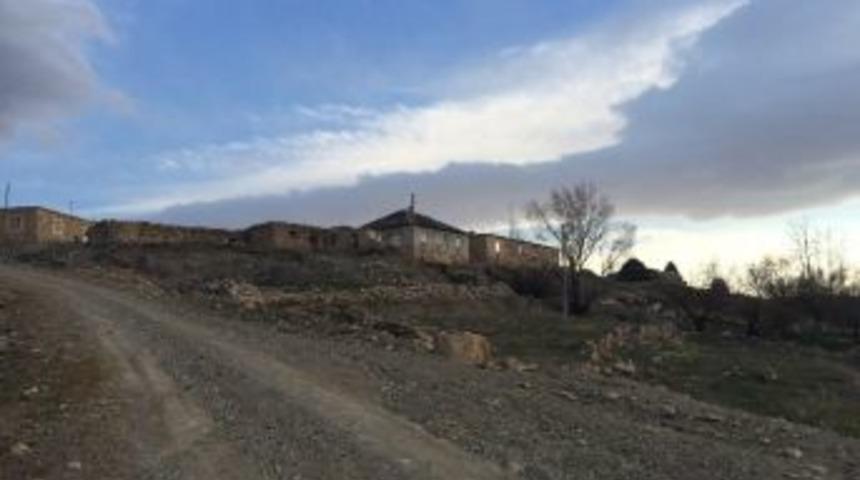 Van&rsquo;daki Kayıp Kız &Ouml;ğrenciler