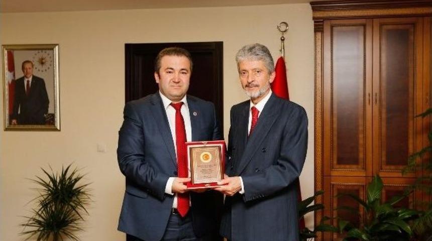 Cenik Ve Y&ouml;netimi, Mustafa Tuna&rsquo;yla G&ouml;r&uuml;şt&uuml;