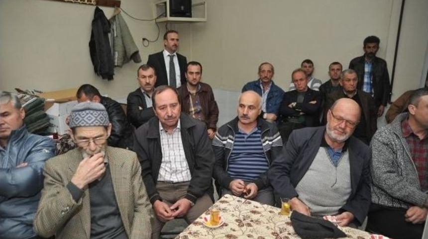 &Ccedil;ağlayan Vatandaşları Dinledi