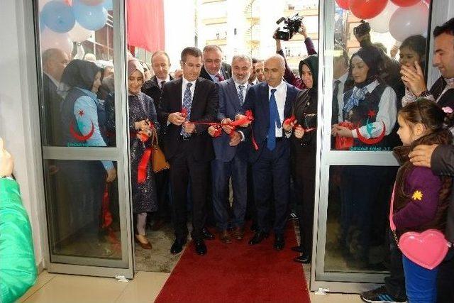 G&uuml;mr&uuml;k Ve Ticaret Bakanı Nurettin Canikli Giresun&rsquo;da Hastane A&ccedil;ılışı Ger&ccedil;ekleştirdi 2