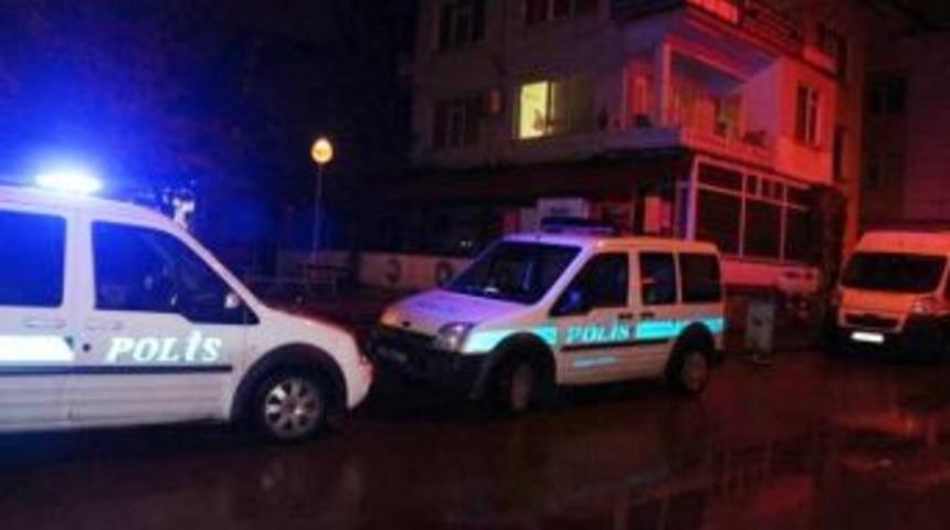 Arkadaşının Silahından &Ccedil;ıkan Kurşunla &Ouml;ld&uuml;