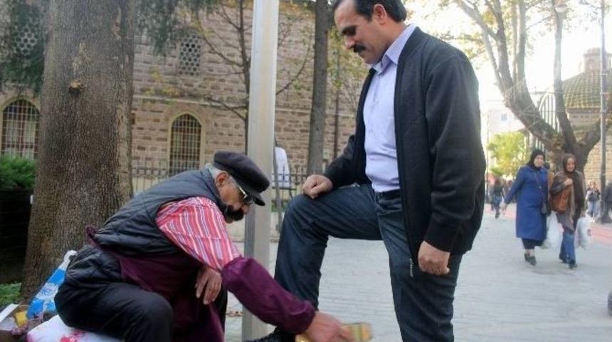 (&ouml;zel Haber) B&ouml;yle Ayakkabı Boyacısı G&ouml;r&uuml;lmedi