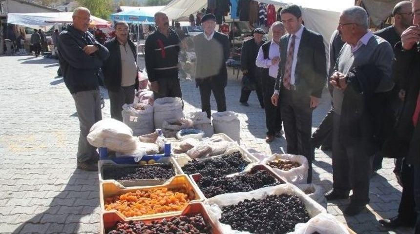 Chp İl Başkanı Kiraz, Kuluncak İl&ccedil;e Pazarını Ziyaret Etti