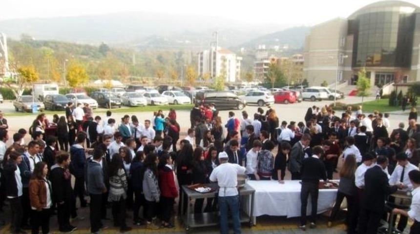 Havva Aslanoba Mesleki Ve Teknik Anadolu Lisesi&rsquo;nde Aşure Ziyafeti