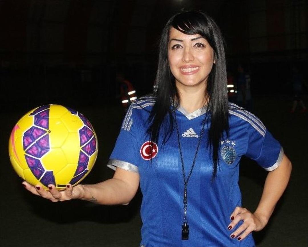 (&ouml;zel Haber) Adanalı Kadın Teknik Direkt&ouml;r, Terim&rsquo;in İzinde