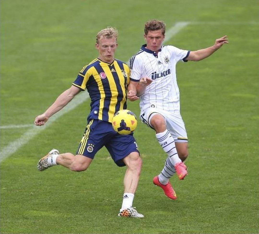 Fenerbah&ccedil;e, Bursaspor Ma&ccedil;ı Hazırlıklarını S&uuml;rd&uuml;rd&uuml;